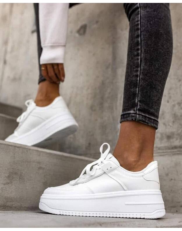 Laisvalaikio batai MATEA WHITE