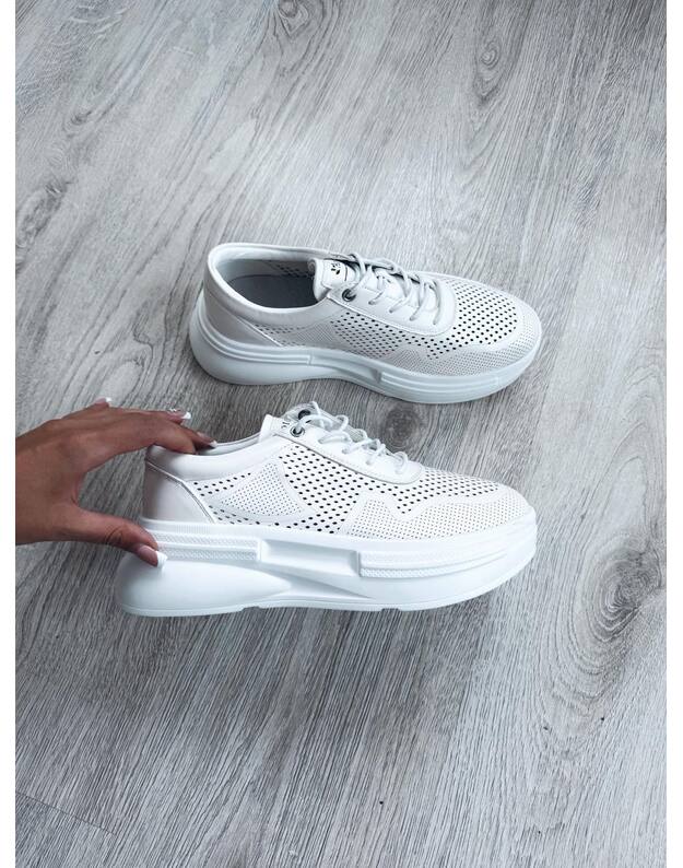 Laisvalaikio bateliai iki 43 dydžio 