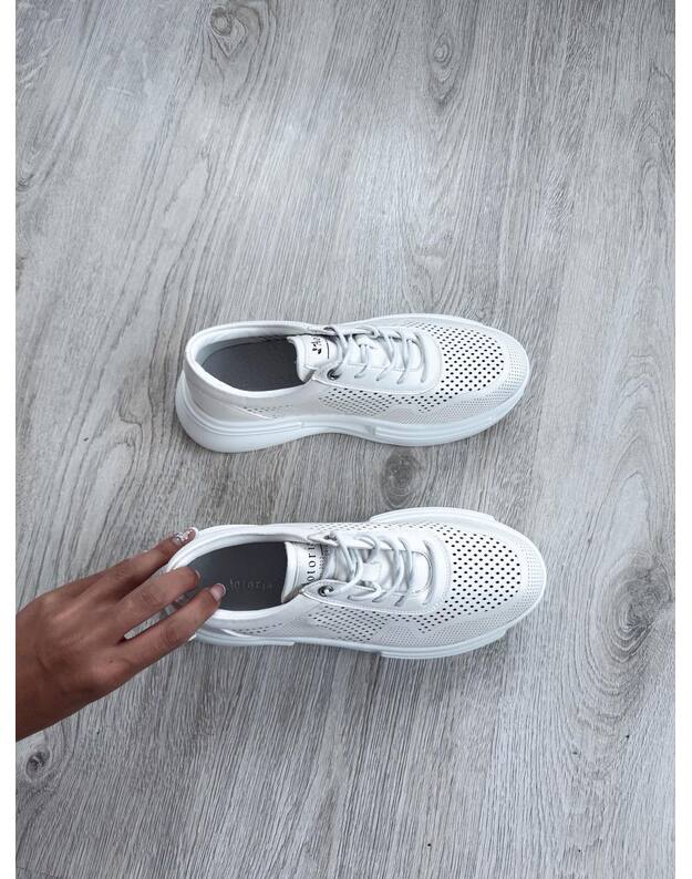 Laisvalaikio bateliai iki 43 dydžio 